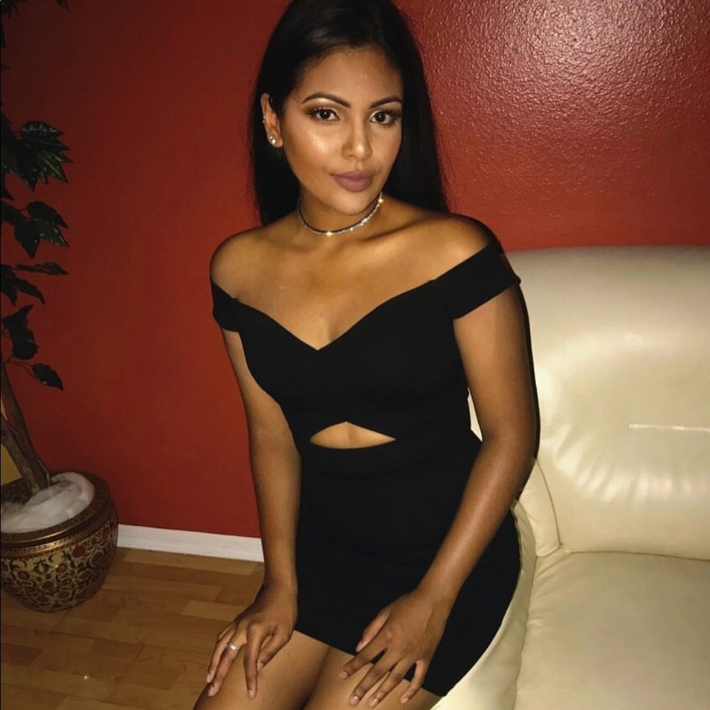 BLACK CUTOUT MINI DRESS